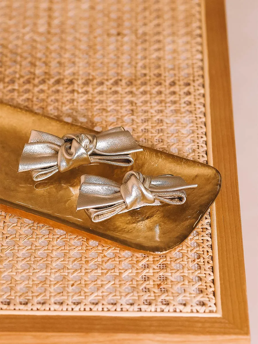 Broche de piel en forma de lazo | LACET-P