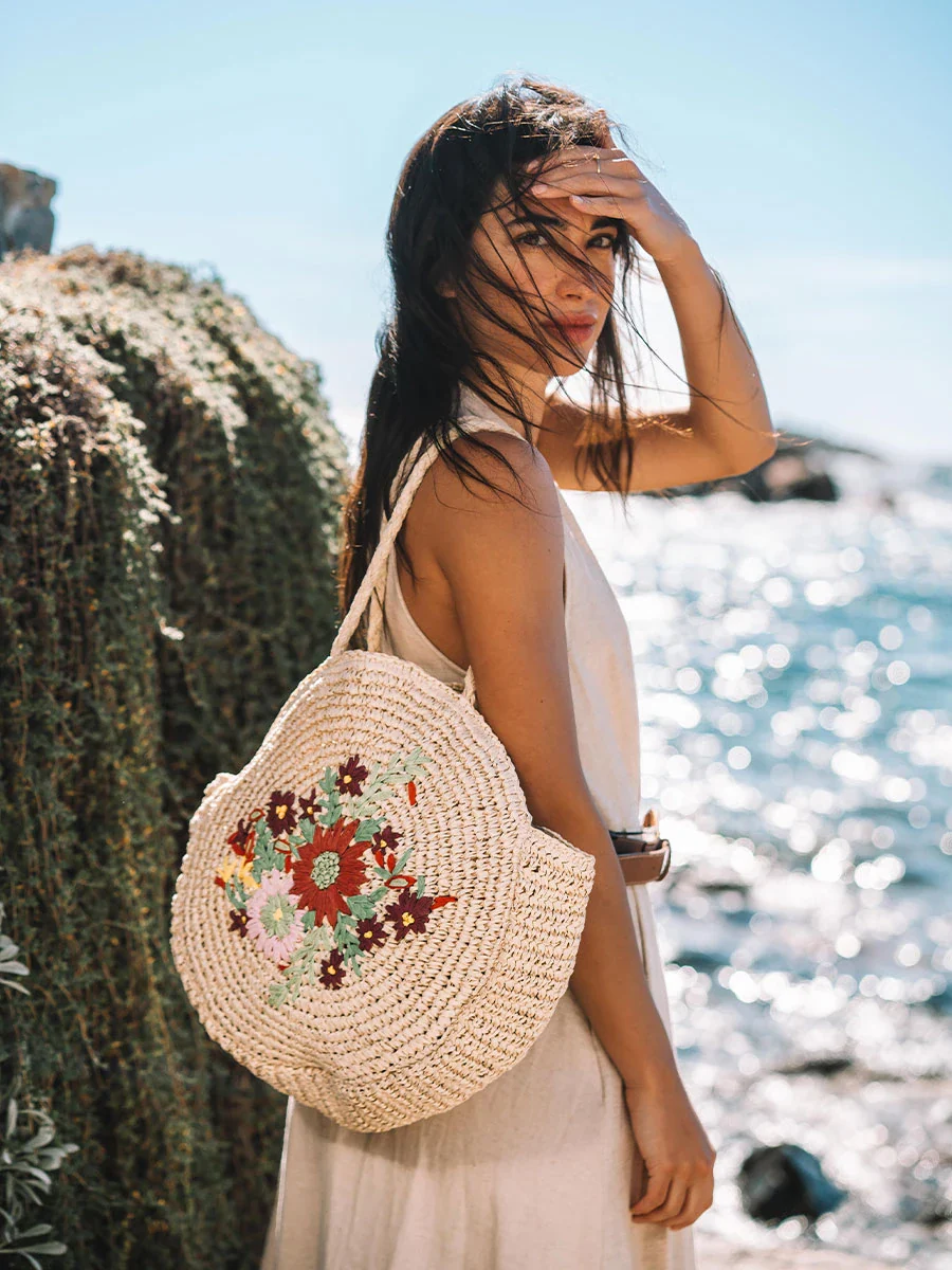 Bolso circular con bordado floral | RUBINA - Image 5