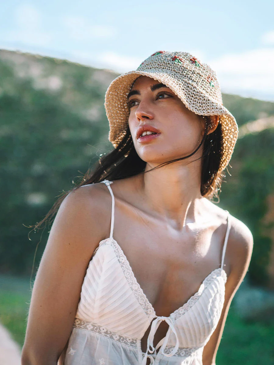 Sombrero bucket con bordado floral | SIRA