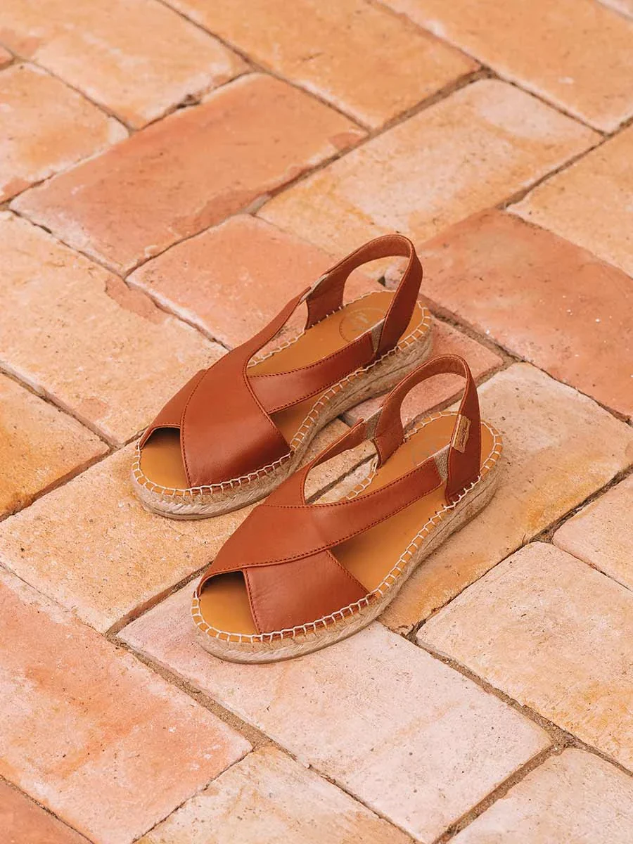 Sandalias de mujer en piel con tiras cruzadas | ELDA-P
