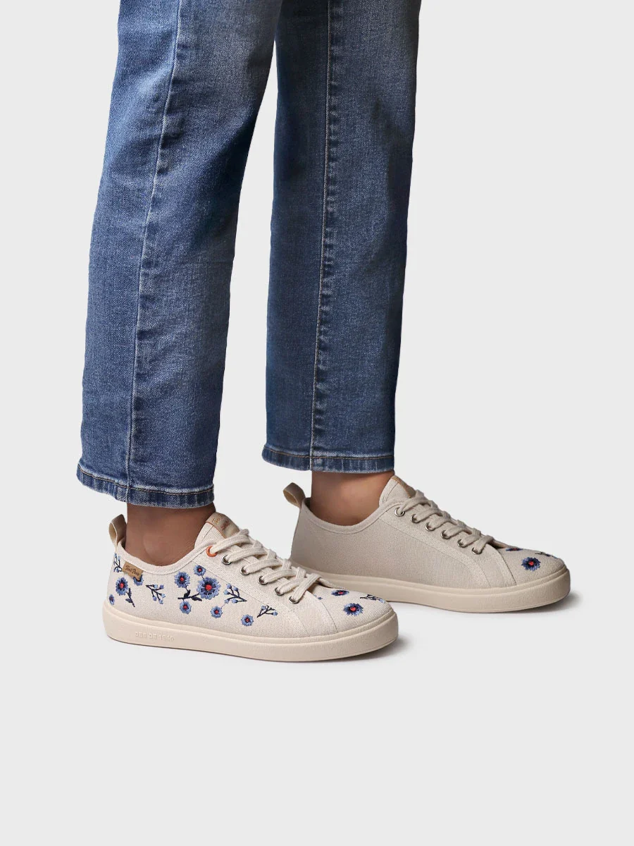 Zapatilla deportiva de mujer con bordado floral | INDIRA-BF - Image 4